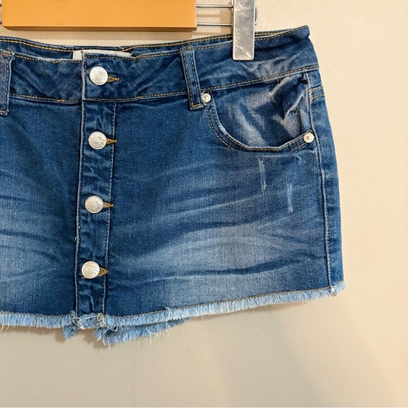 Vintage Y2K Low Rise Denim Skort Button Up Front Frayed - Picture 7 of 15